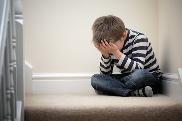 كيف يمكن لأطفالنا التعامل مع الضغوطات النفسية؟