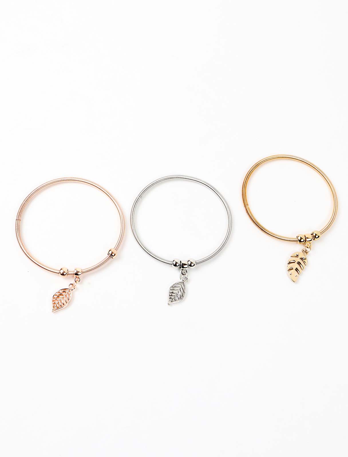 3 pieces bracelet in different colors with a leaf pendant